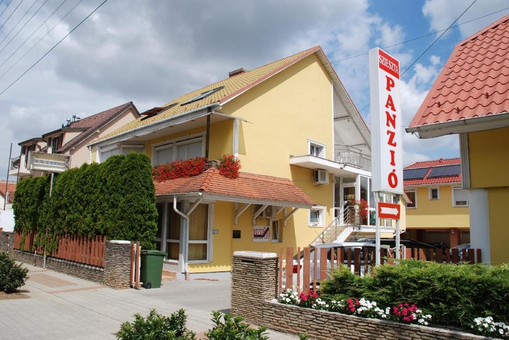 Szieszta Panzio Bed & Breakfast Sárvár Eksteriør bilde